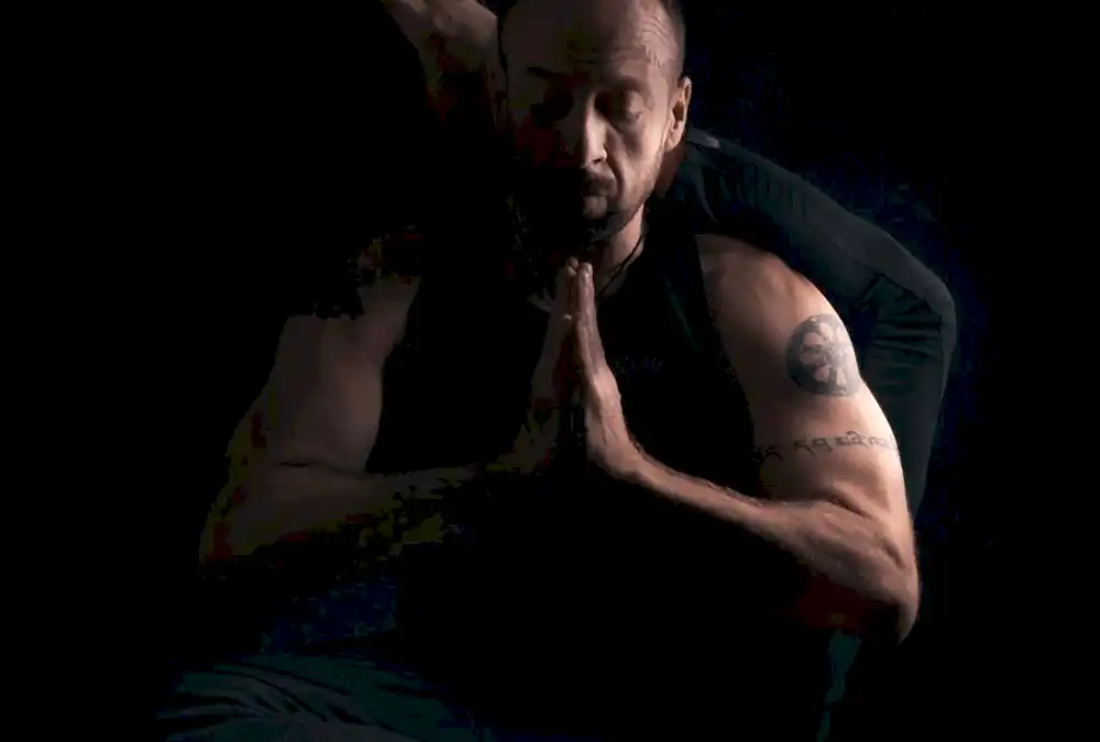 Meet Rocket Yoga Teacher Leon London
